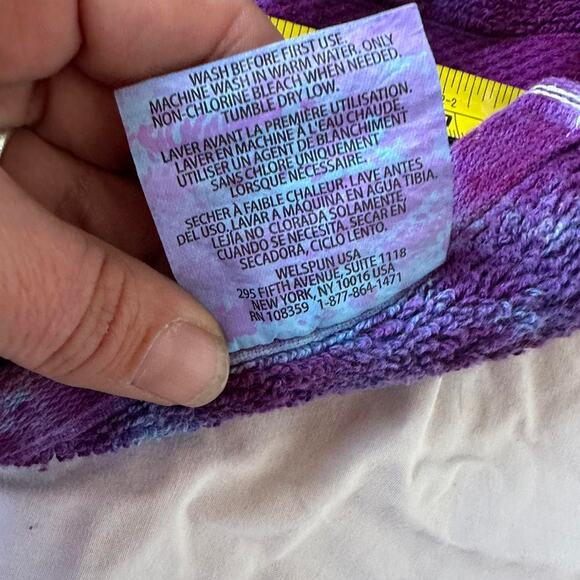 Brand New Tie Dye Towel Dimensions: 29” x 49” - Picture 7 of 8